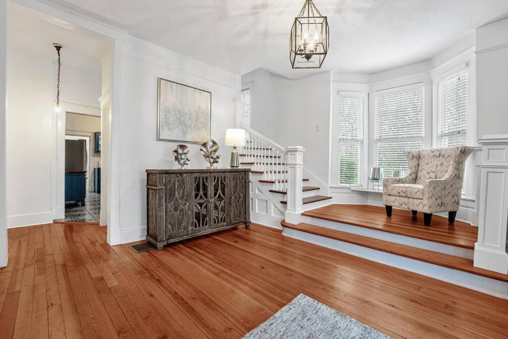 Exquisite Two-Story Home Located In Midtown Memphis Exteriör bild