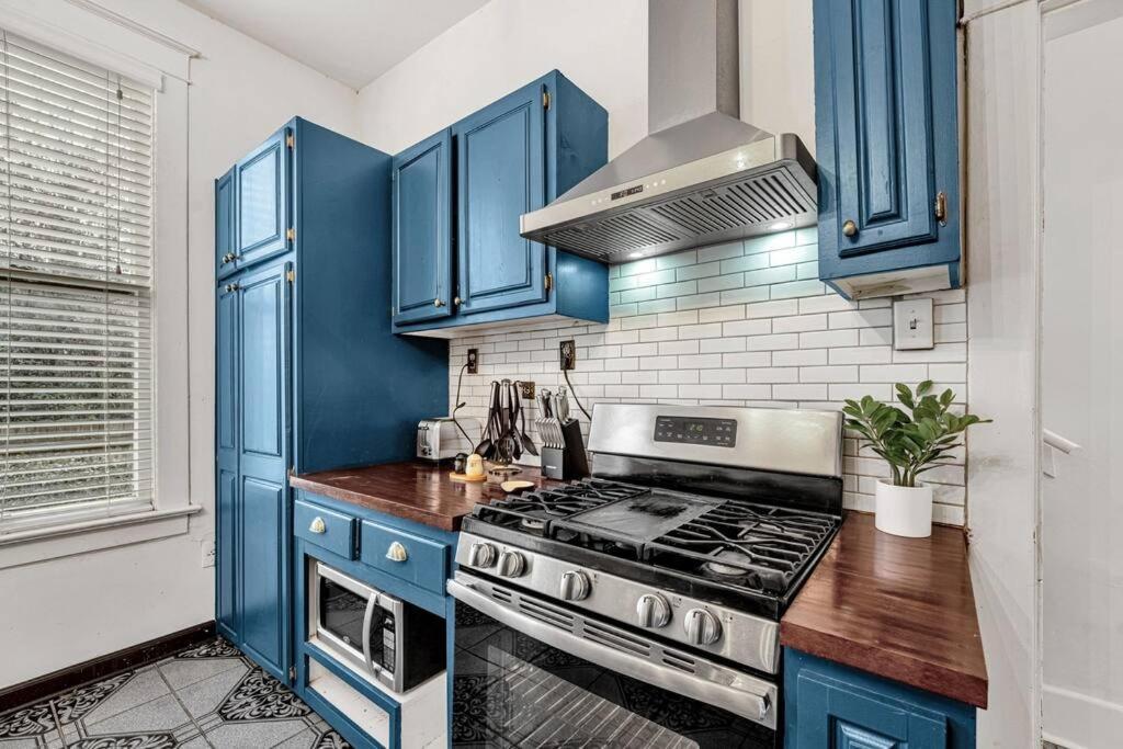 Exquisite Two-Story Home Located In Midtown Memphis Exteriör bild